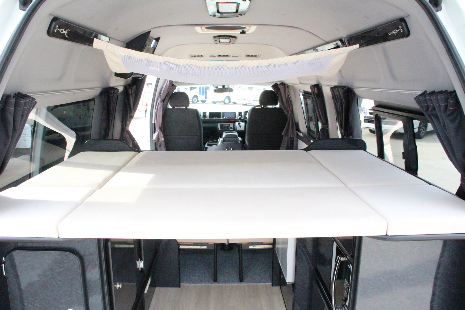 キャンピングカーバンコン