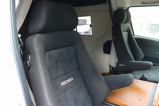 キャンピングカーバンコン