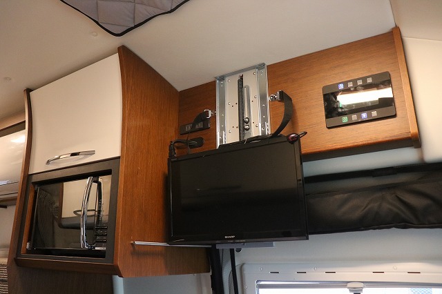 キャンピングカーバンコン