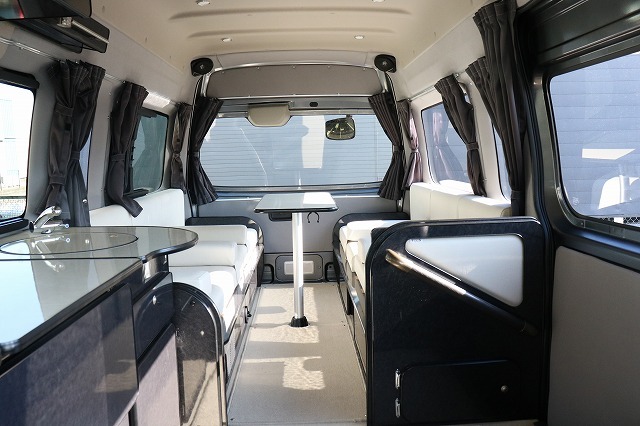 キャンピングカーバンコン