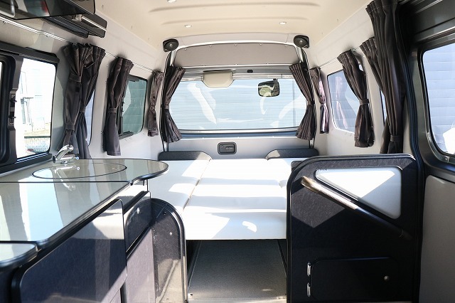 キャンピングカーバンコン