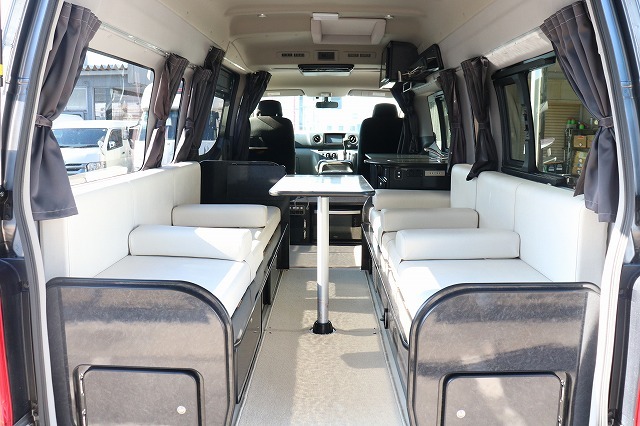 キャンピングカーバンコン