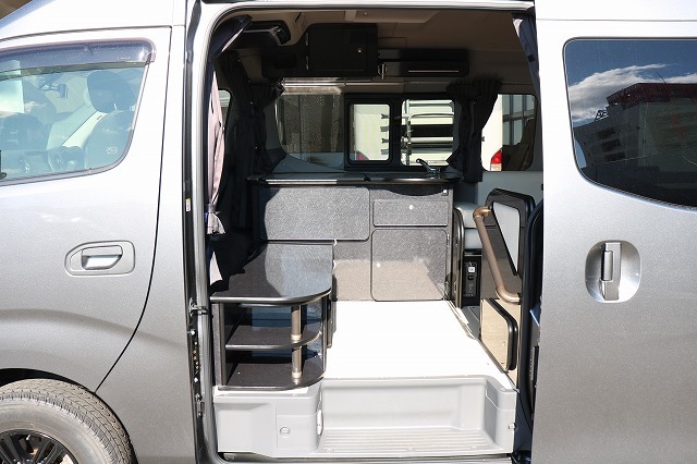 キャンピングカーバンコン