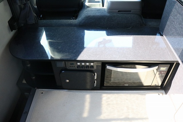 キャンピングカーバンコン