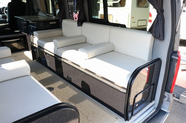 キャンピングカーバンコン