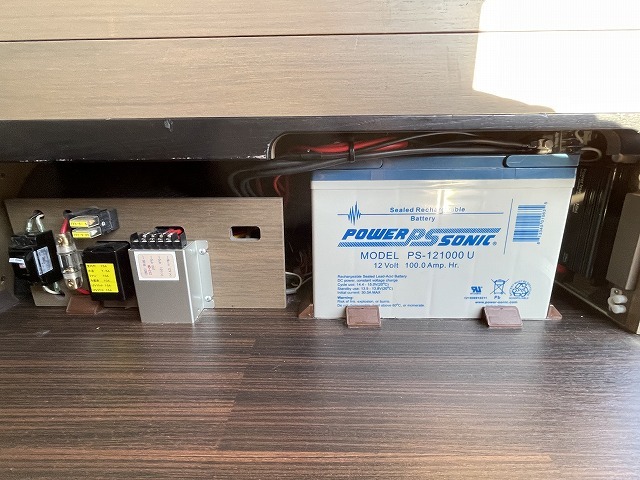 キャンピングカーバンコン