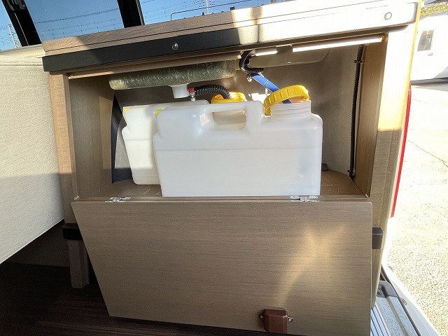 キャンピングカーバンコン