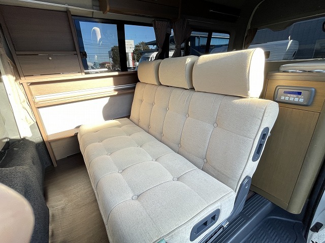 キャンピングカーバンコン