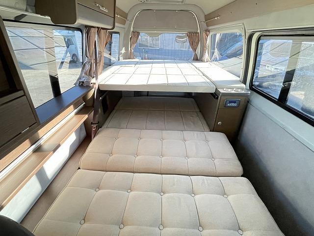 キャンピングカーバンコン