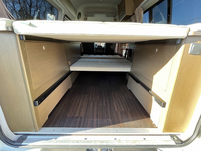 キャンピングカーバンコン