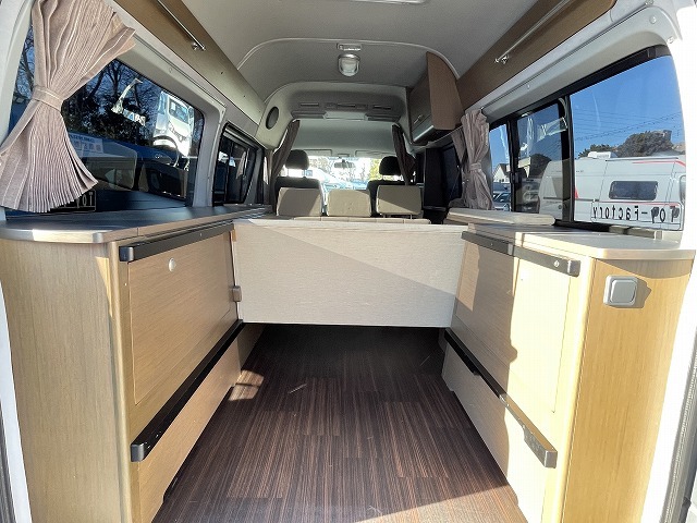 キャンピングカーバンコン