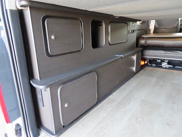 キャンピングカーバンコン