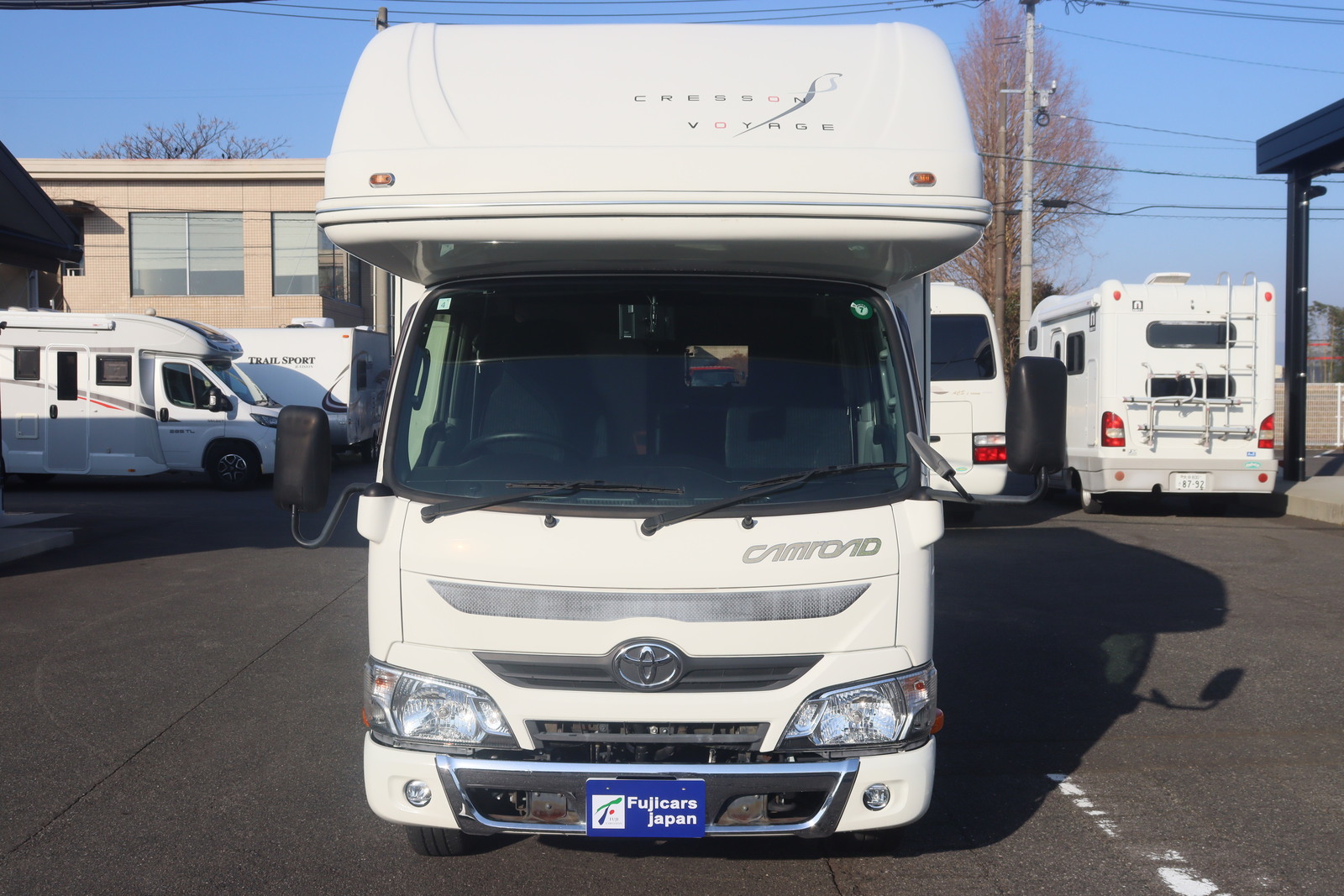 キャンピングカーキャブコン