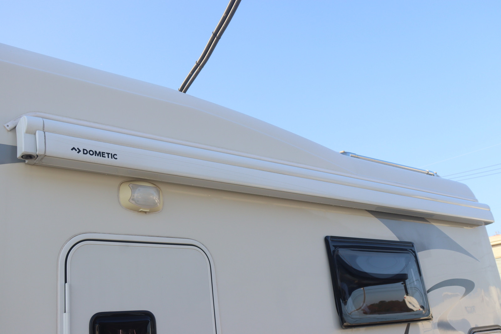 キャンピングカーキャブコン