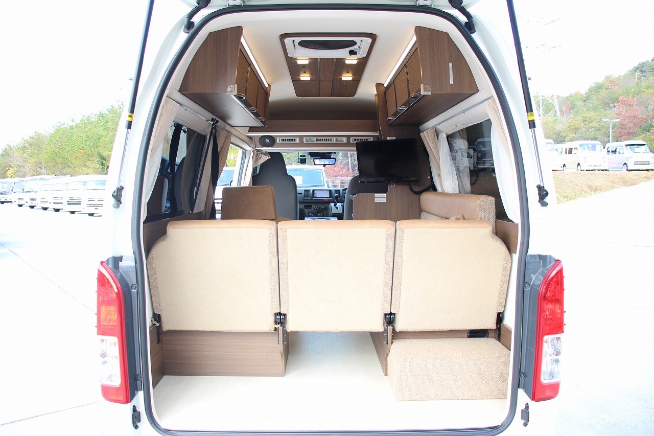 キャンピングカーバンコン