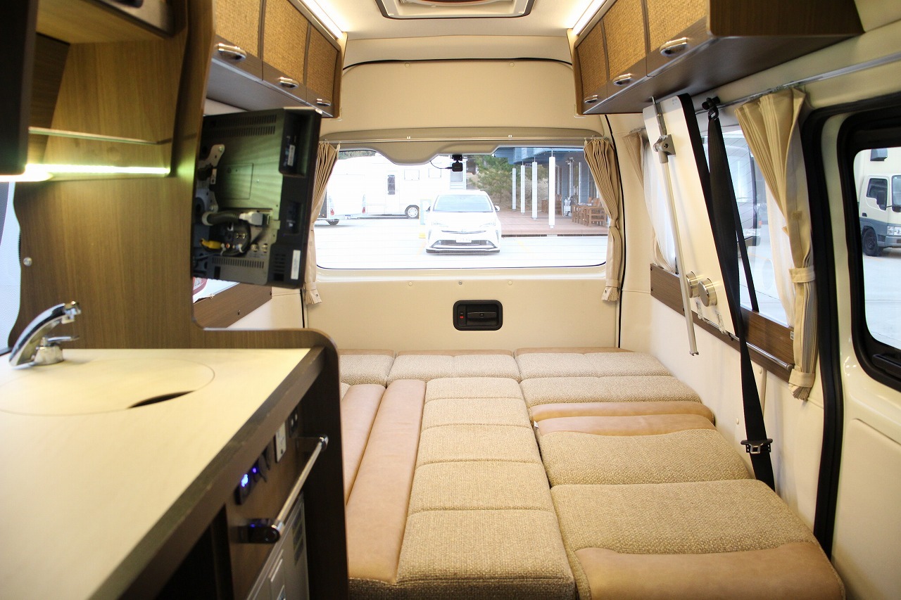 キャンピングカーバンコン