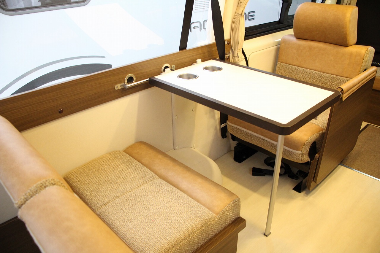 キャンピングカーバンコン