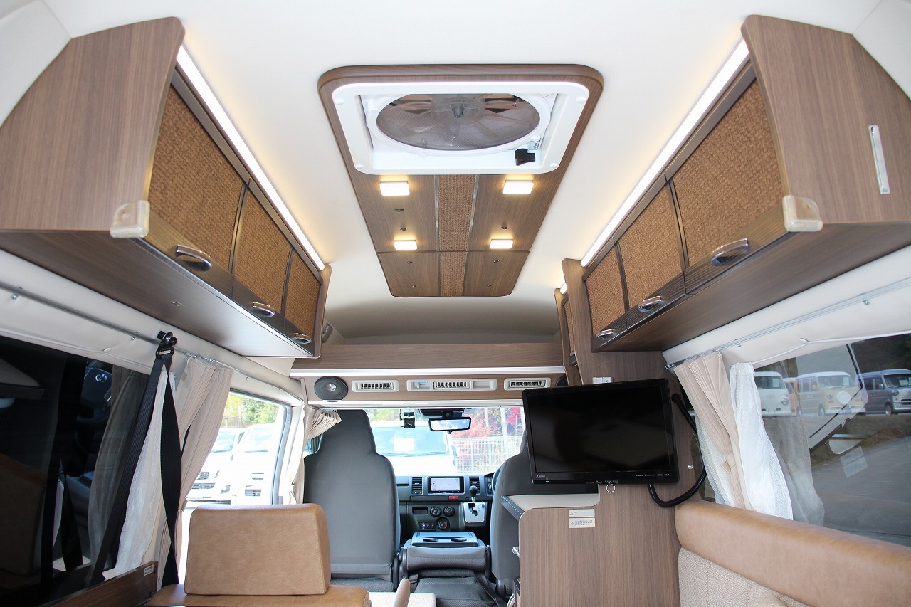 キャンピングカーバンコン