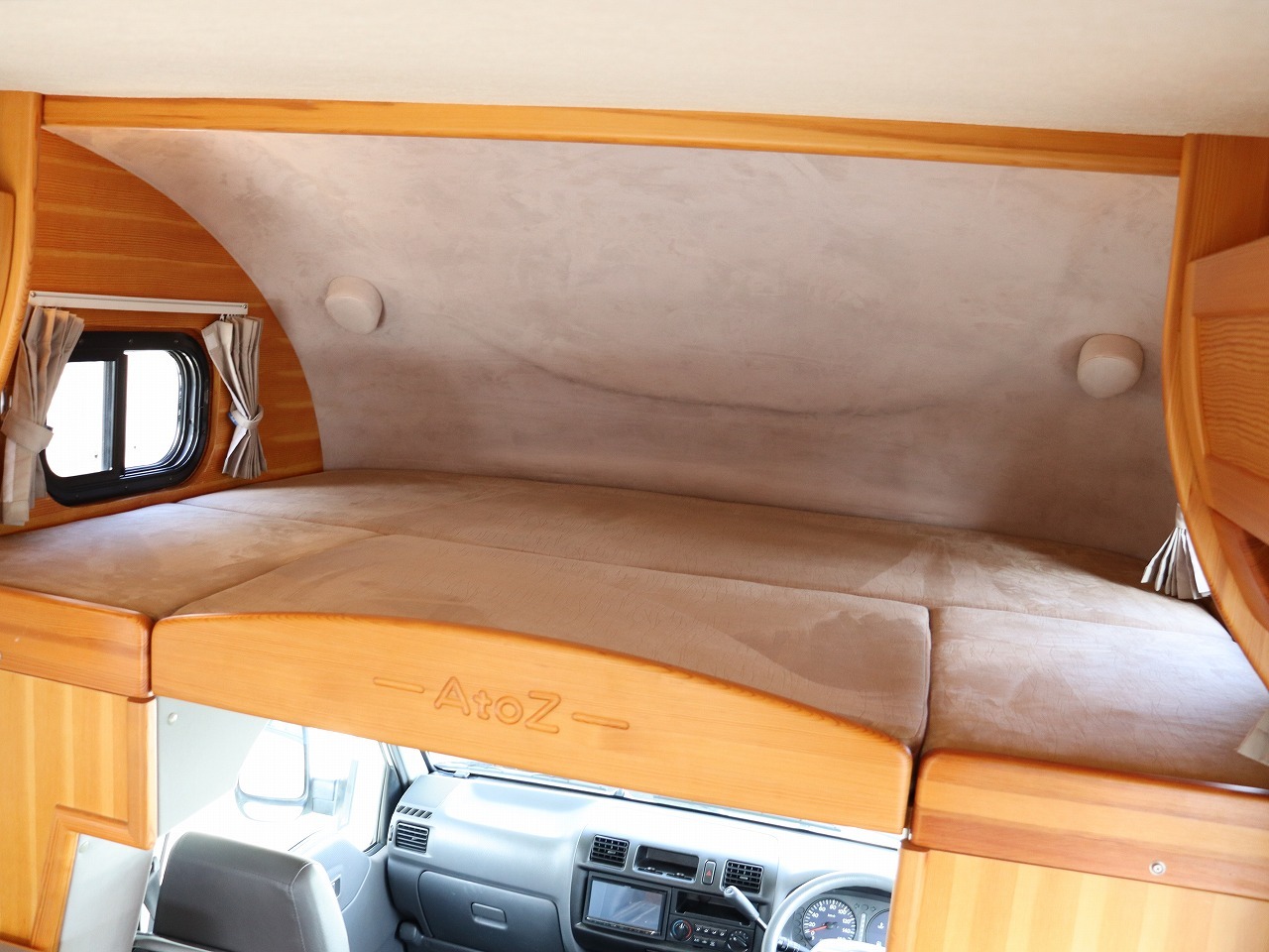 キャンピングカーキャブコン