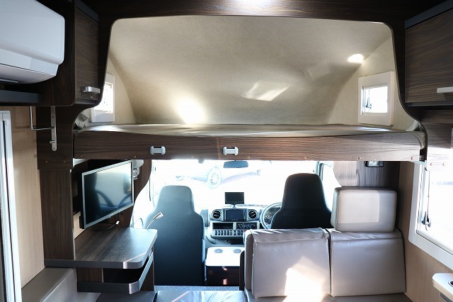 キャンピングカーキャブコン