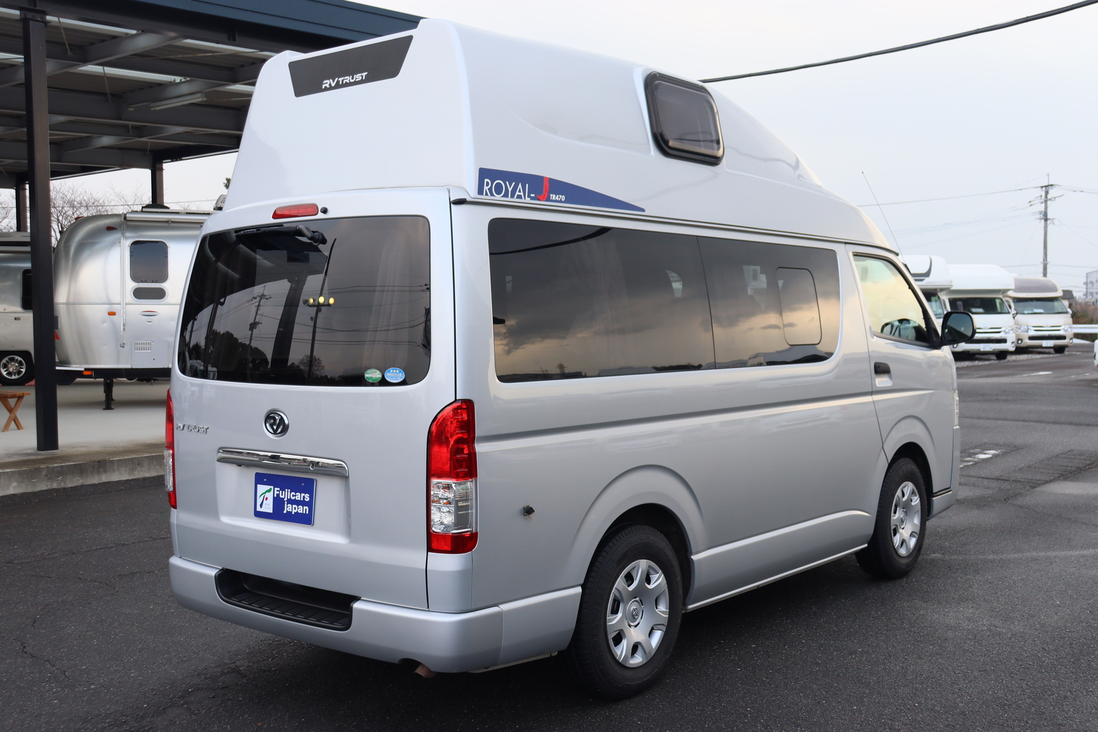 キャンピングカーバンコン