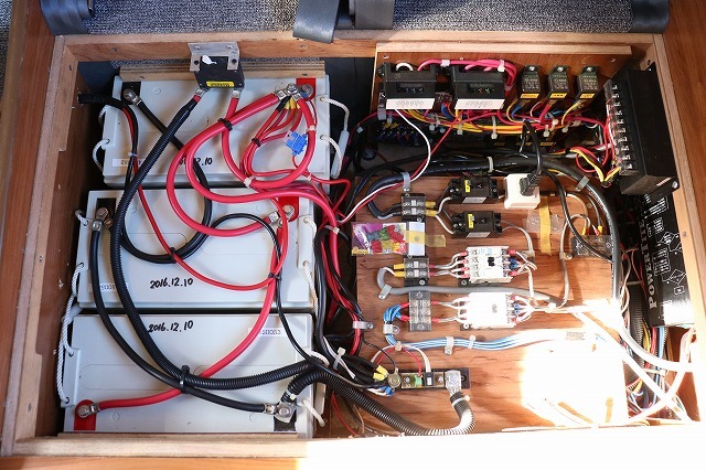 キャンピングカーキャブコン