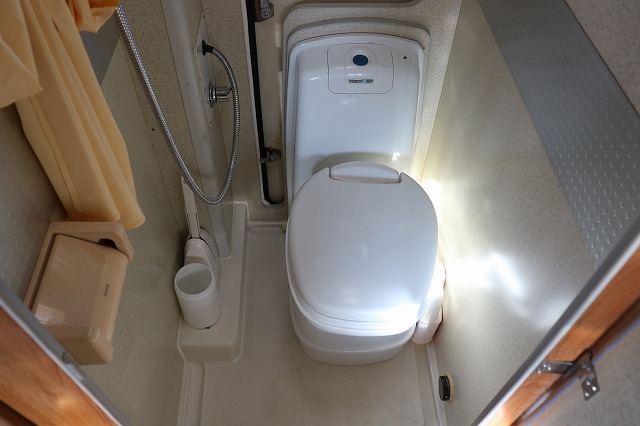 キャンピングカーキャブコン