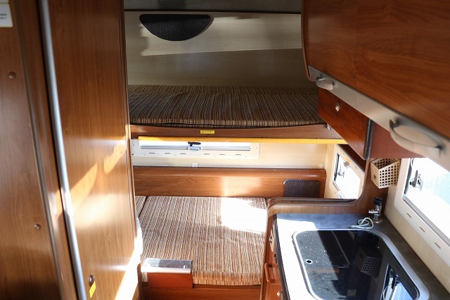 キャンピングカーキャブコン