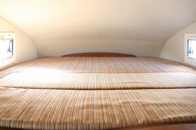 キャンピングカーキャブコン