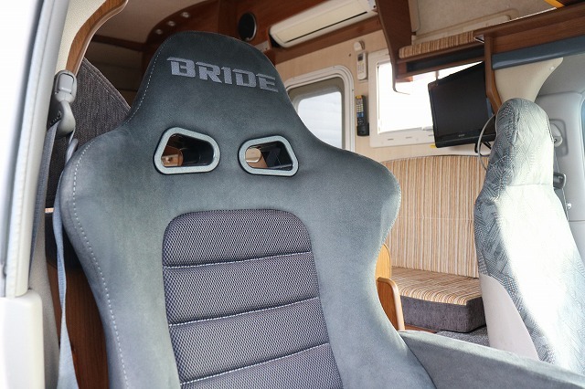 キャンピングカーキャブコン