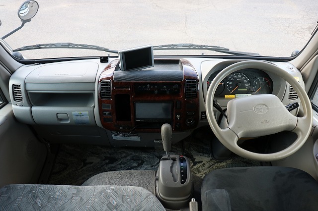 キャンピングカーキャブコン