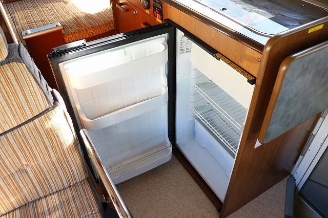 キャンピングカーキャブコン