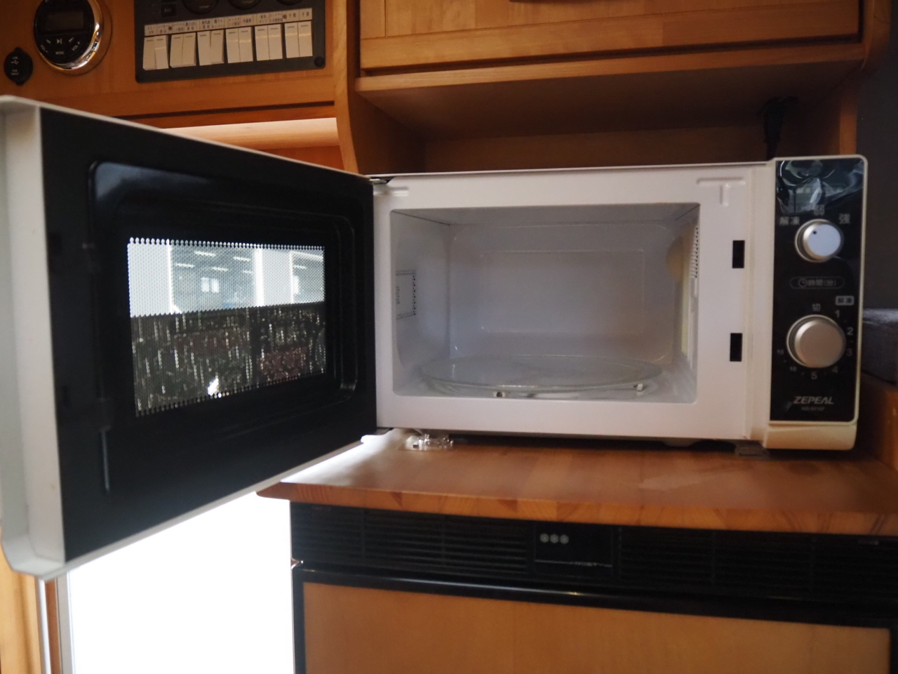 キャンピングカーキャブコン