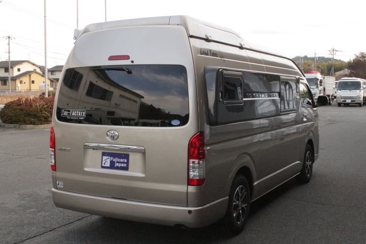 キャンピングカーバンコン