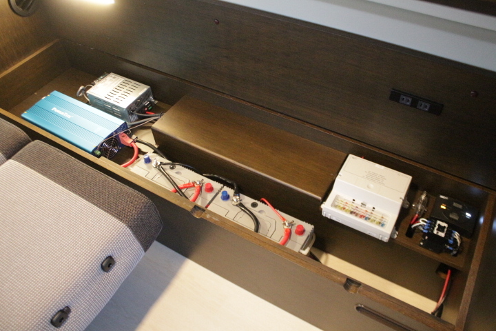 キャンピングカーバンコン