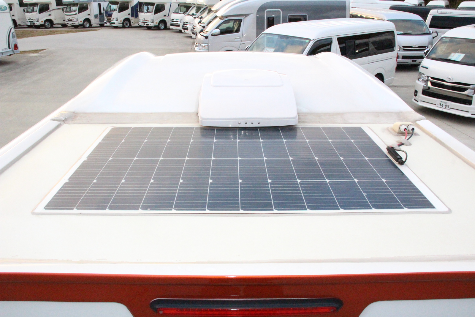 キャンピングカー軽キャンパー