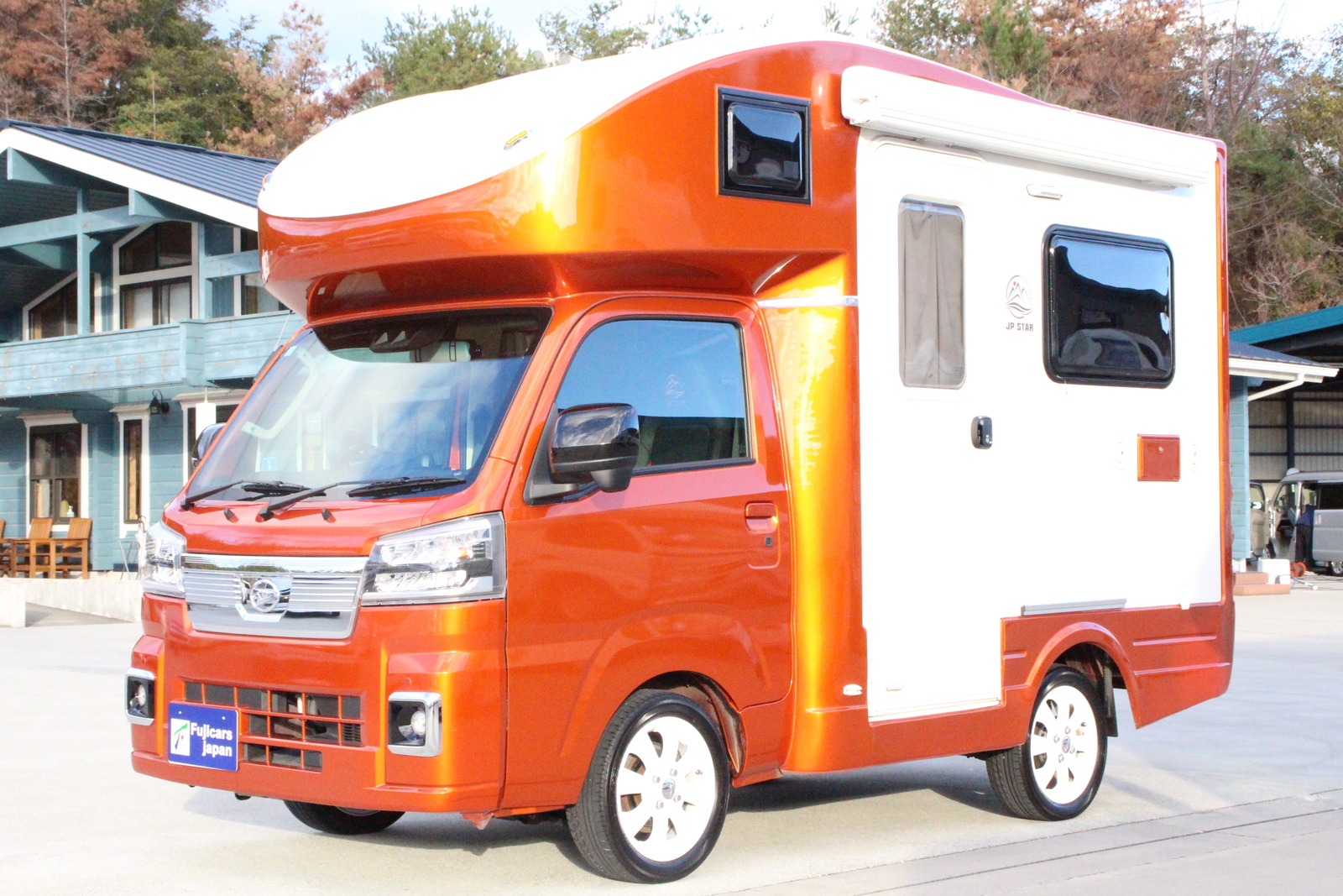 キャンピングカー軽キャンパー