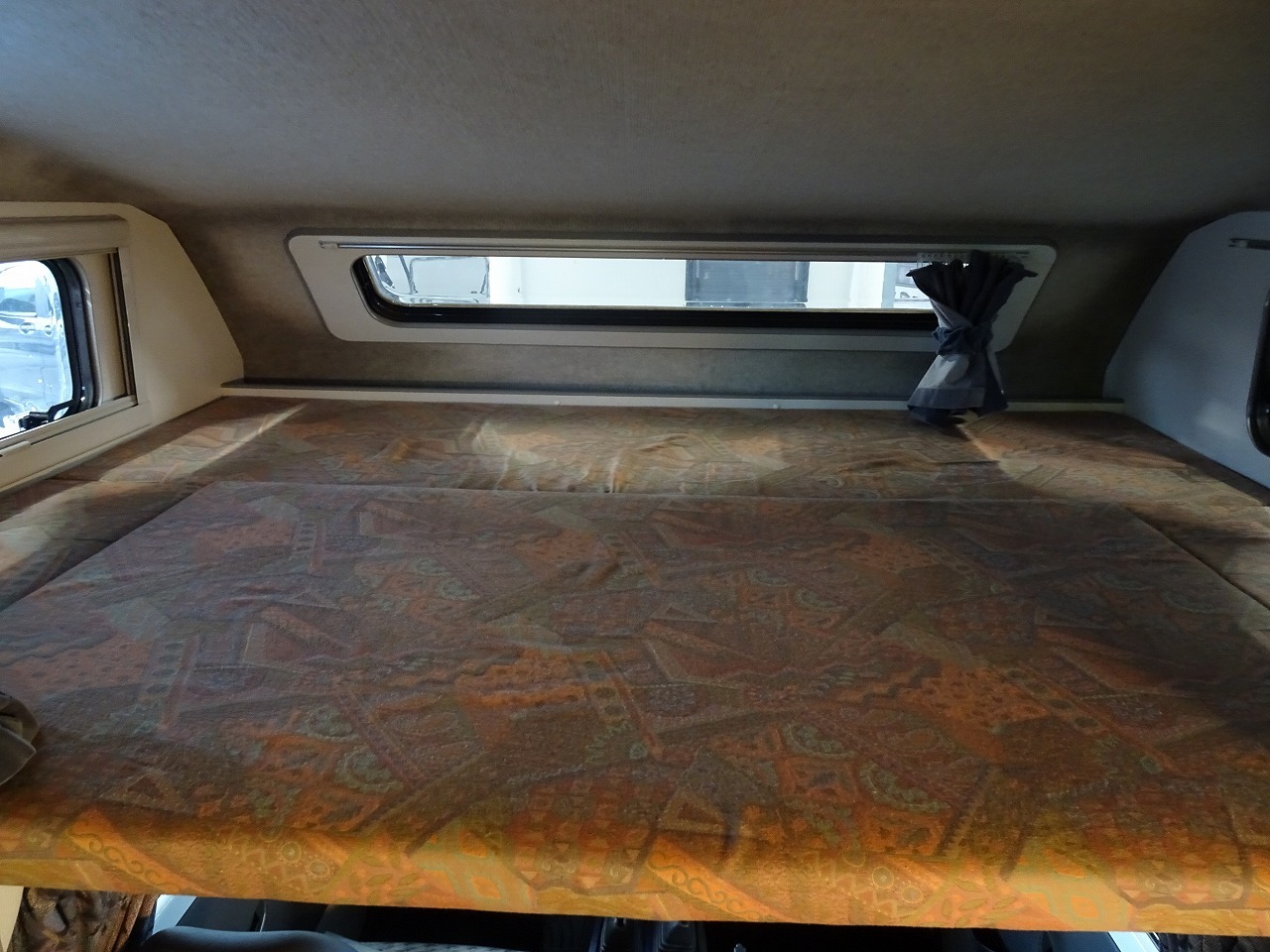 キャンピングカーキャブコン