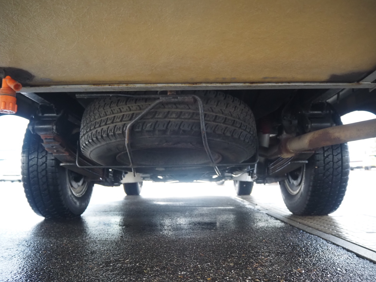 キャンピングカーキャブコン