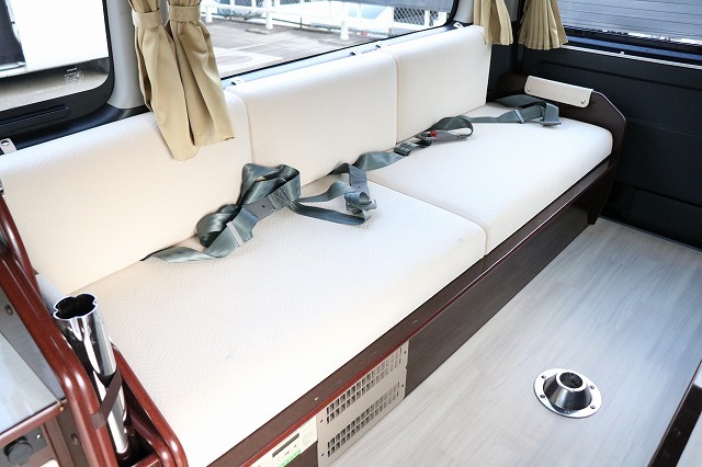 キャンピングカーバンコン