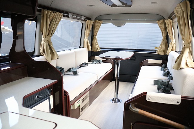 キャンピングカーバンコン