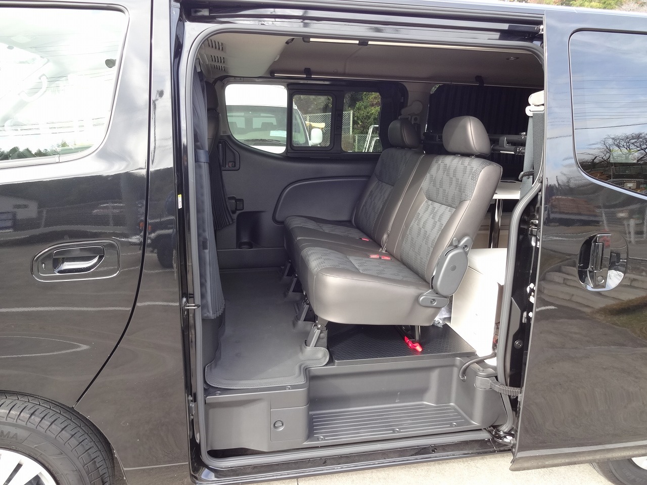 キャンピングカーバンコン