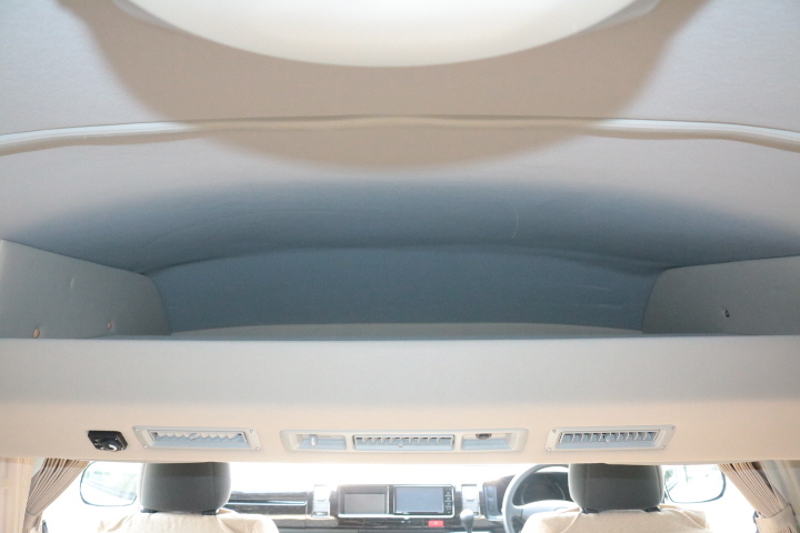 キャンピングカーバンコン