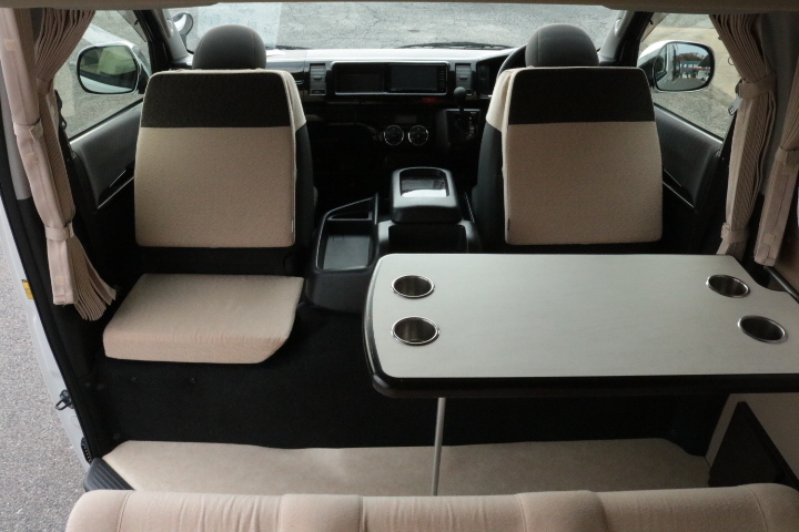 キャンピングカーバンコン