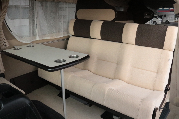 キャンピングカーバンコン