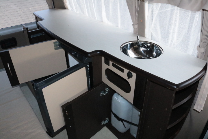 キャンピングカーバンコン