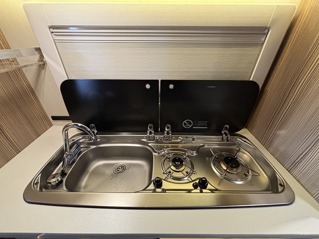 キャンピングカーキャブコン