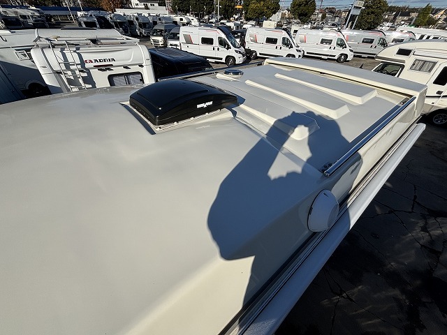 キャンピングカーキャブコン