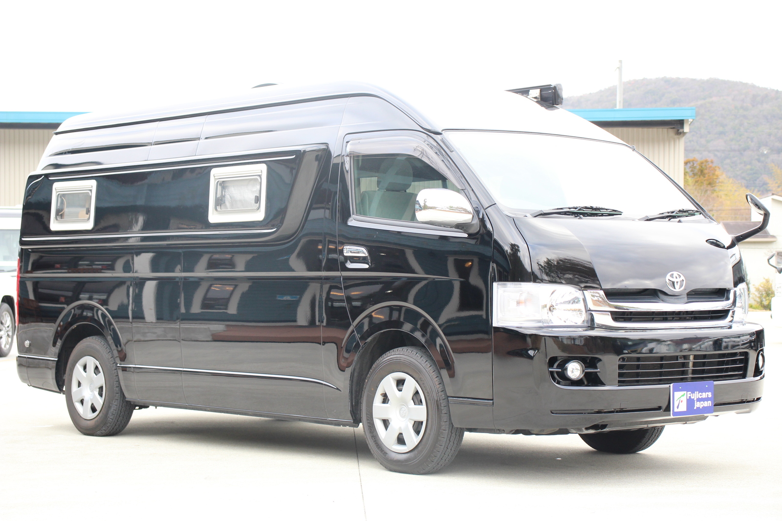 キャンピングカーバンコン