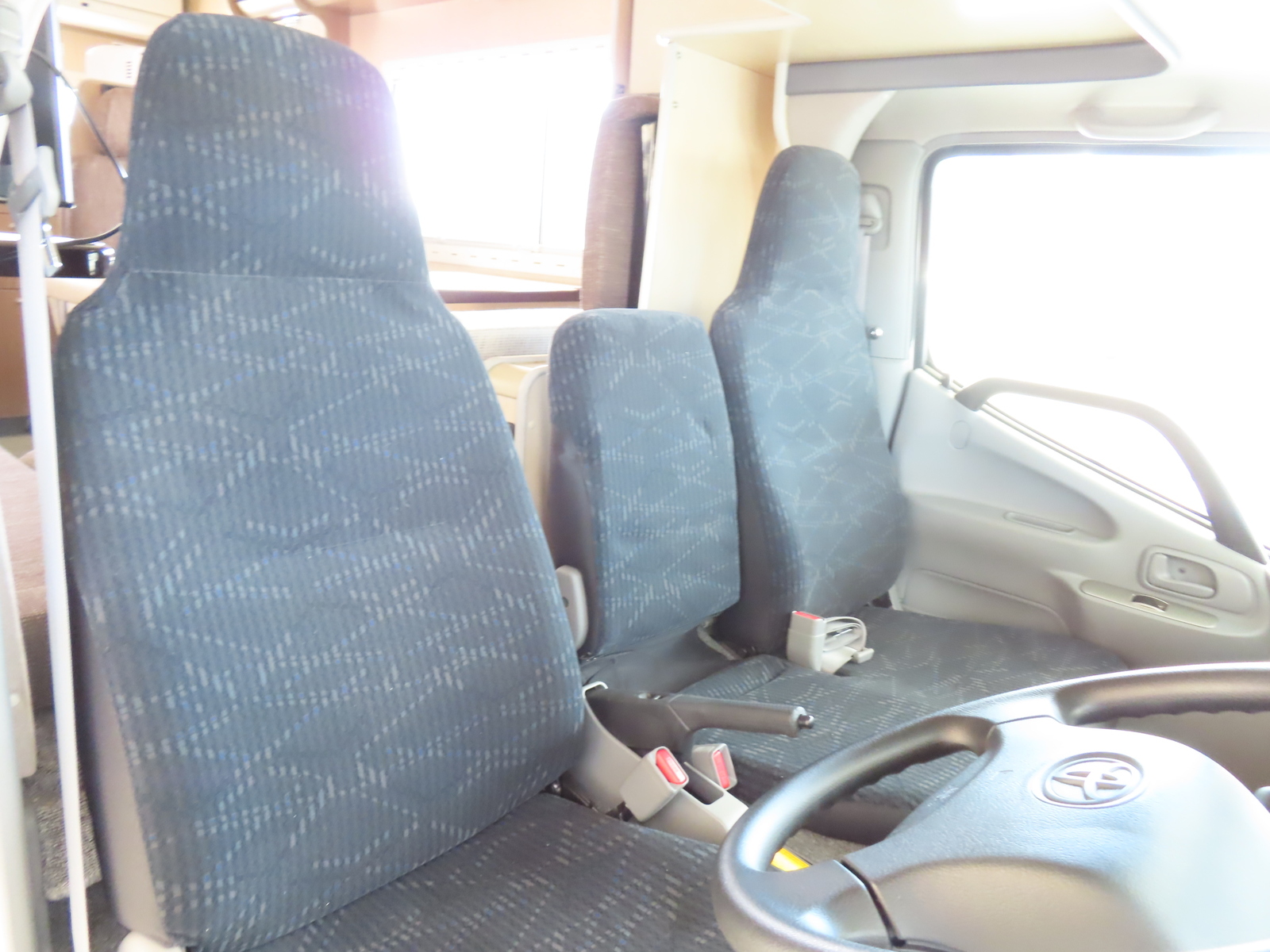 キャンピングカーキャブコン